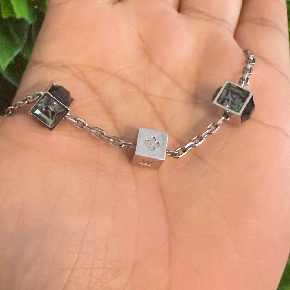 Louis Vuitton Silver With Black&Silver Gamble Charm Bracelet - Picture 6 of 15